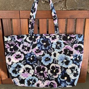 VERA BRADLEY GRAND TOTE PLUM PANSIES X LARGE